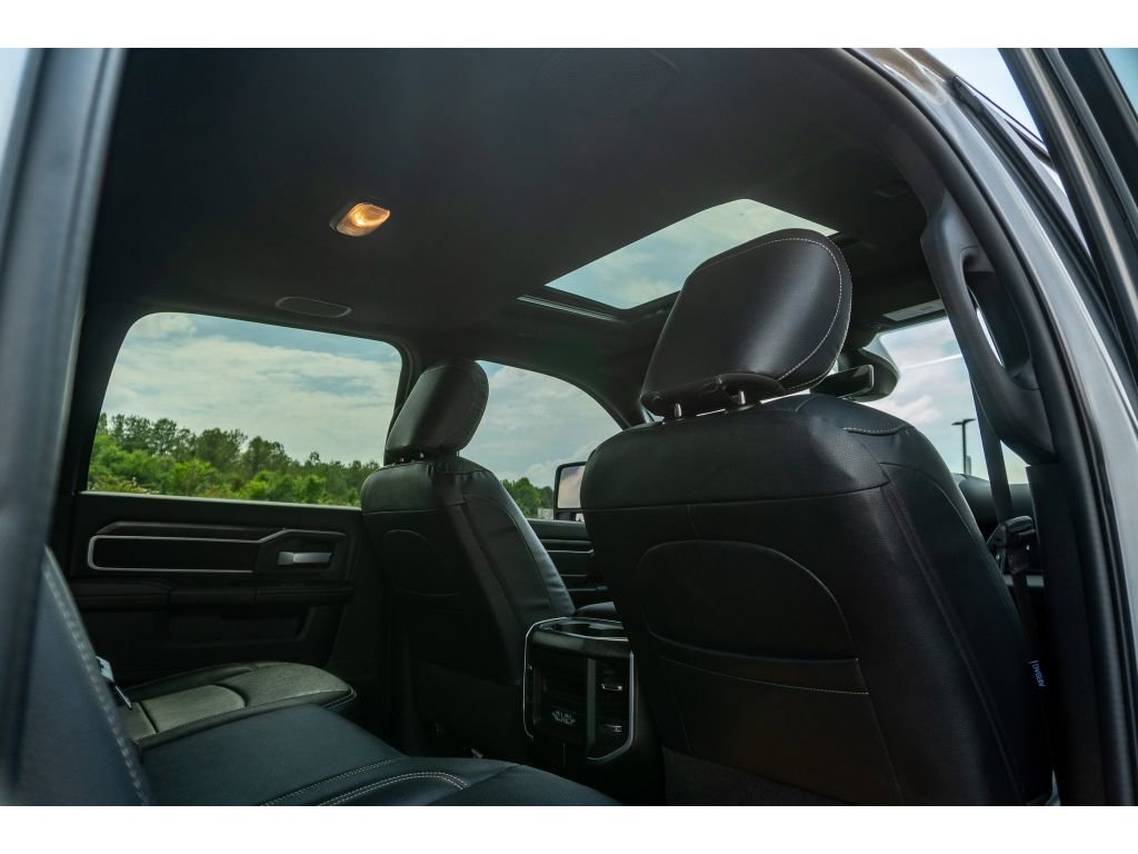 Used 2024 RAM 2500 Big Horn w/ Night Edition AWD/4WD image 15