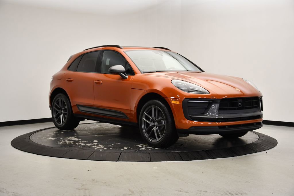 Used 2025 Porsche Macan Turbo image 9