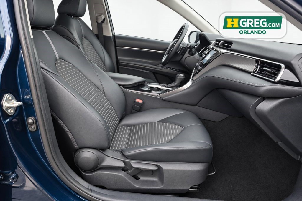 Used 2020 Toyota Camry SE FWD image 11
