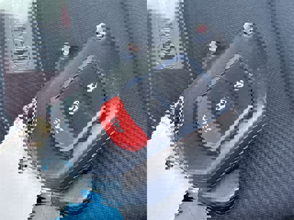 Used 2018 Jeep Wrangler Unlimited Sahara image 23