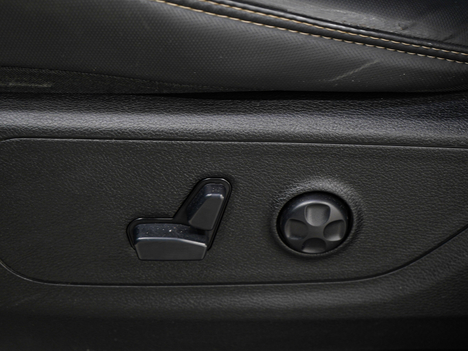 Used 2020 RAM 1500 Sport w/ Level 2 Equipment Group AWD/4WD image 24