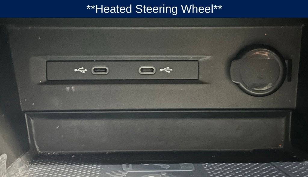 Certified 2023 Volkswagen Taos SE w/ Panoramic Sunroof Package image 14