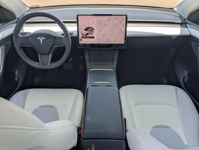Used 2024 Tesla Model Y Long Range image 18
