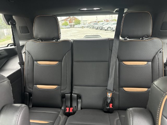 Certified 2021 GMC Yukon AT4 w/ AT4 Premium Plus Package AWD/4WD image 35
