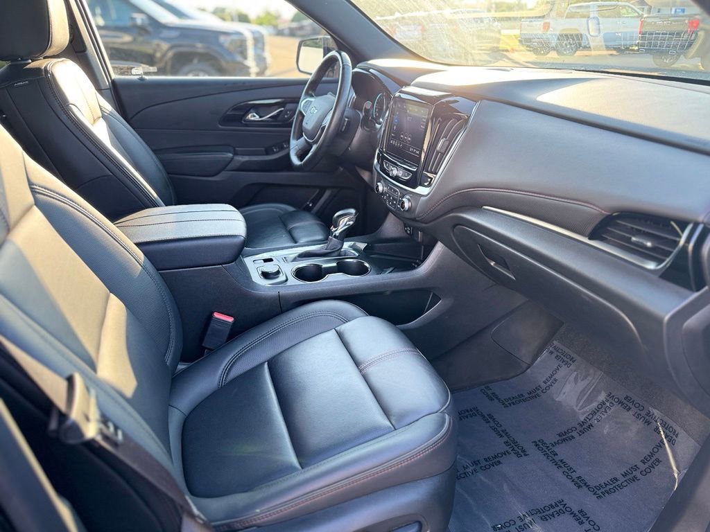Used 2024 Chevrolet Traverse RS w/ LPO, Floor Liner Package AWD/4WD image 11