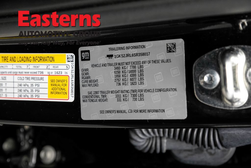 Used 2025 GMC Yukon XL Denali AWD/4WD image 37