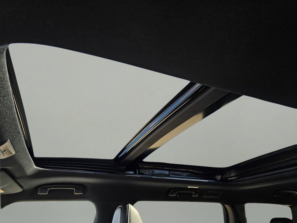 New 2025 Nissan Armada PRO-4X w/ Pro-4X Premium Package image 18