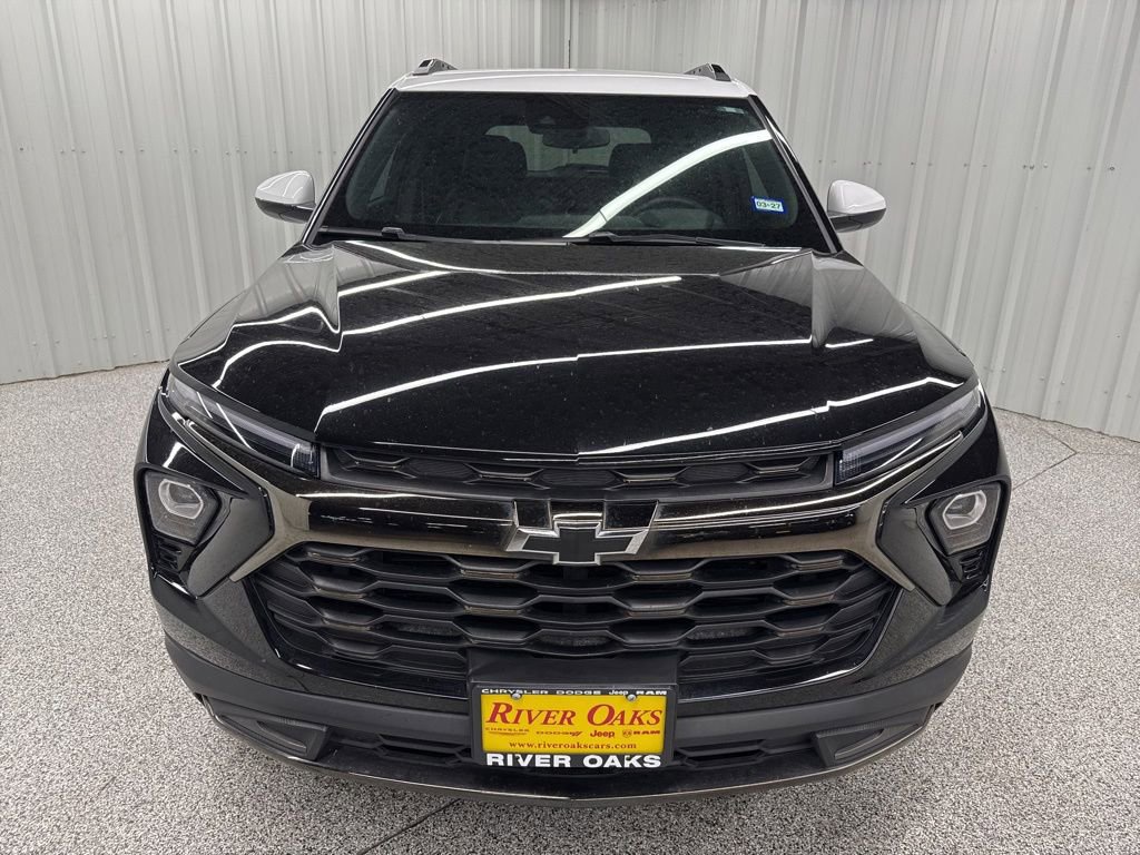 Used 2024 Chevrolet TrailBlazer ACTIV w/ Driver Confidence Package AWD/4WD image 2