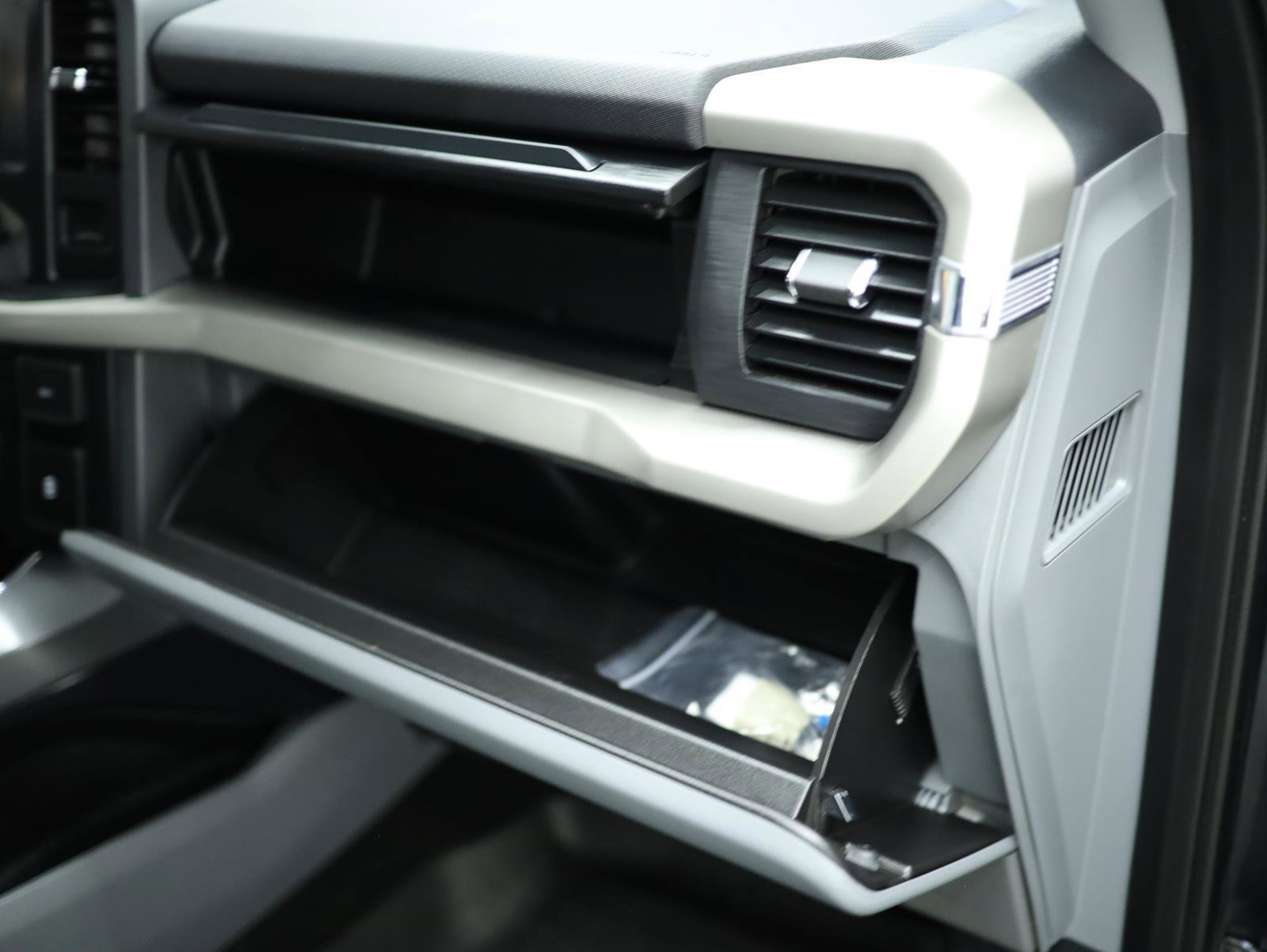 Used 2022 Ford F150 XLT w/ Trailer Tow Package image 50