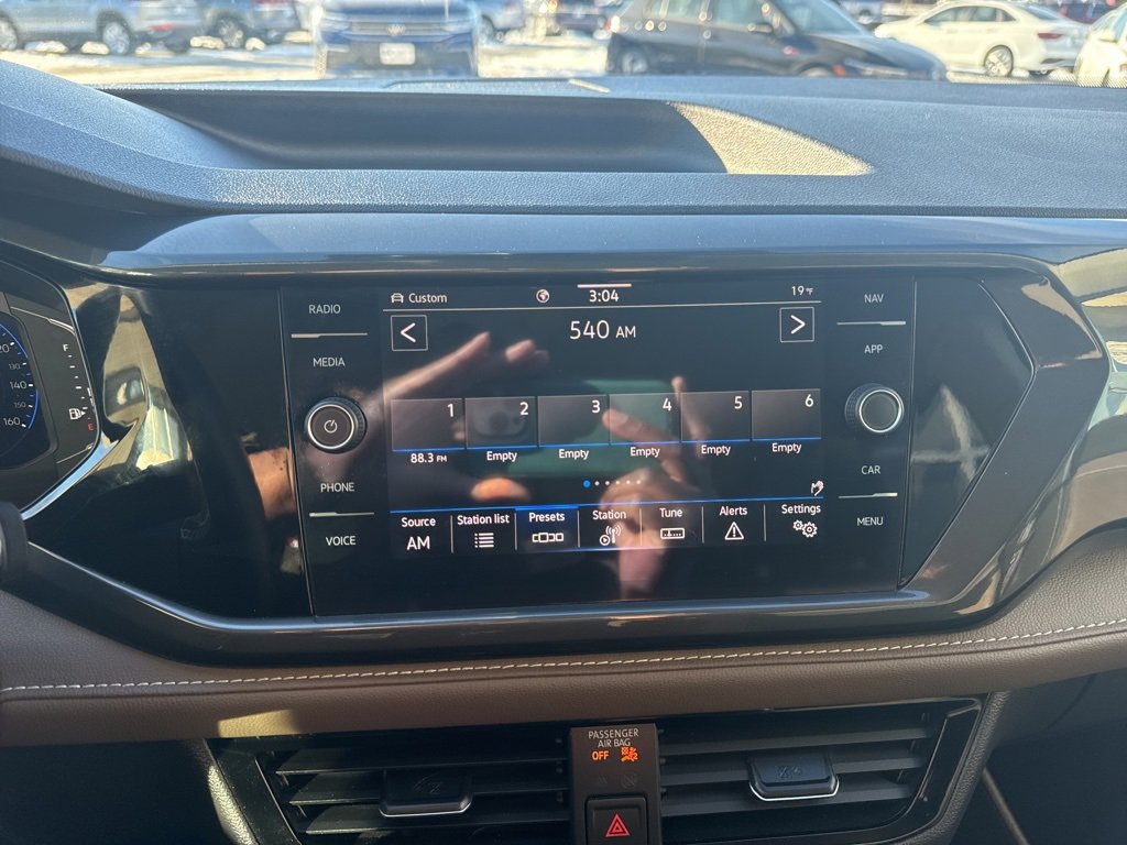 Certified 2023 Volkswagen Taos SEL image 18