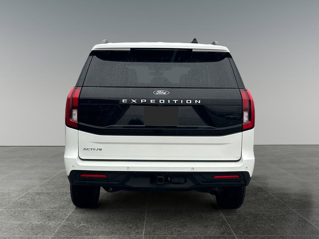 Used 2025 Ford Expedition Active image 6