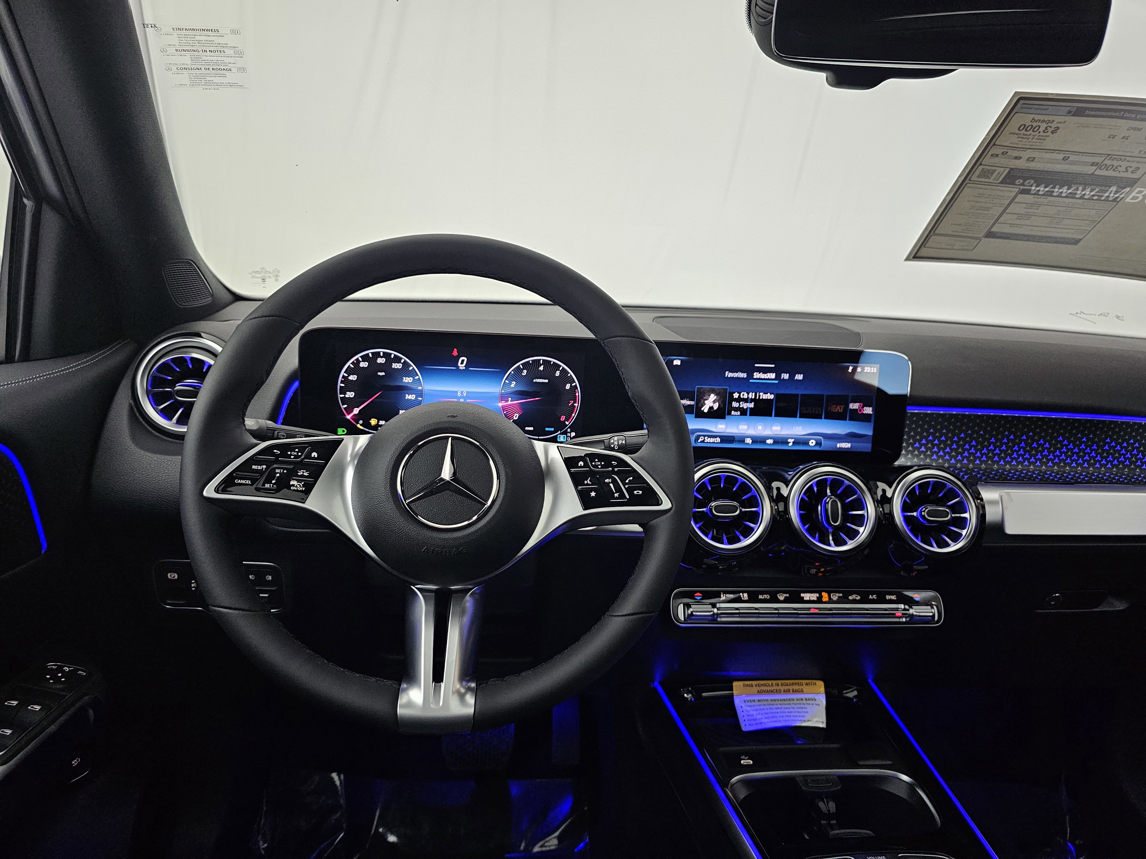 New 2026 Mercedes-Benz GLB 250 4MATIC image 6