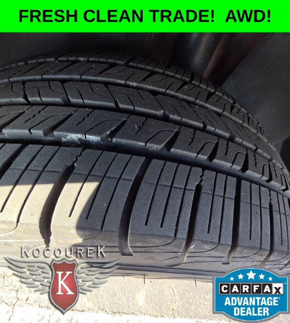 Used 2015 Chrysler 300 Limited AWD/4WD image 3