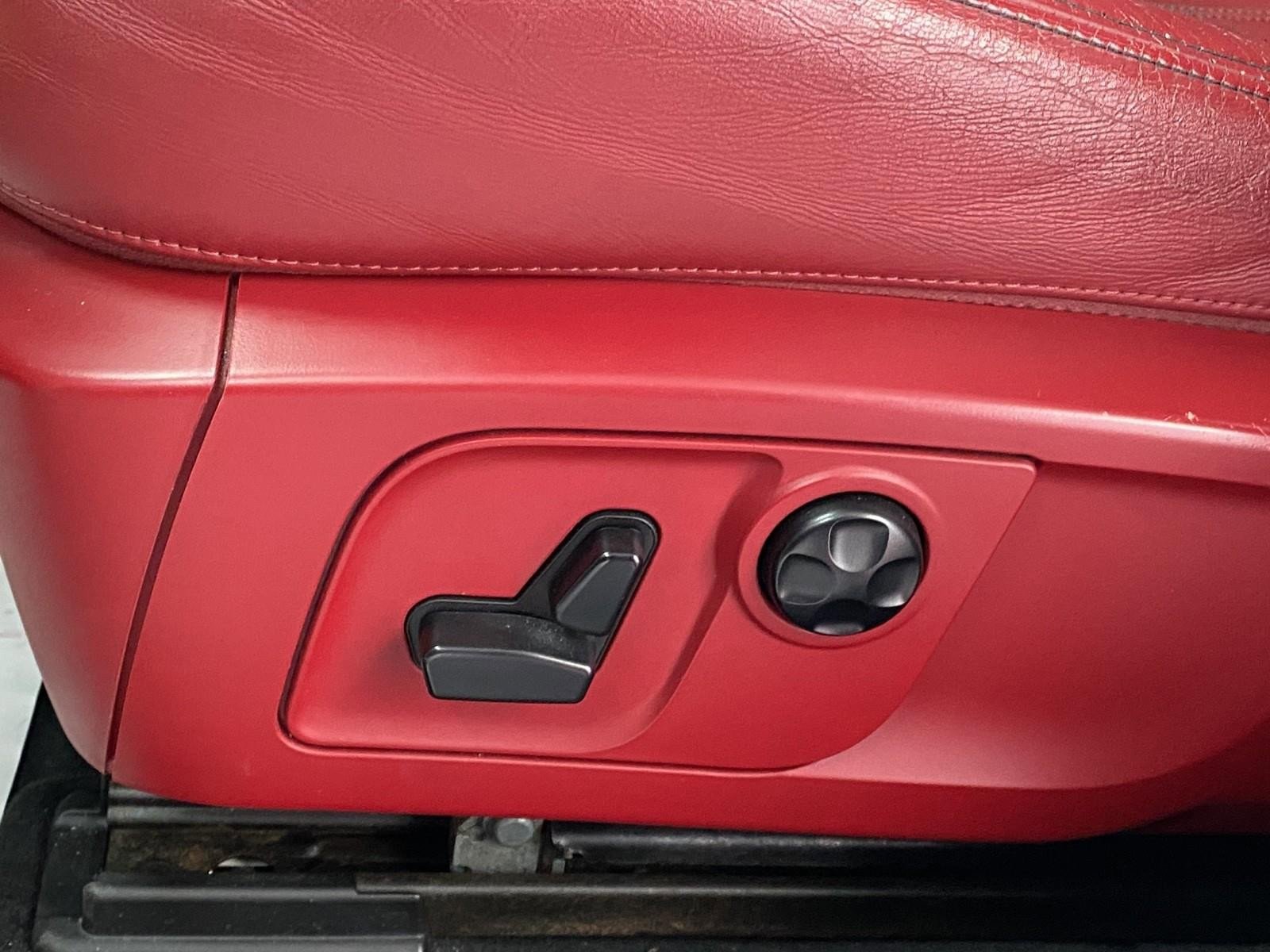 Used 2017 Maserati Levante S image 25