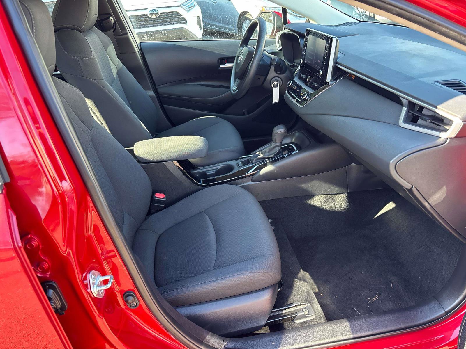Used 2021 Toyota Corolla LE FWD image 12