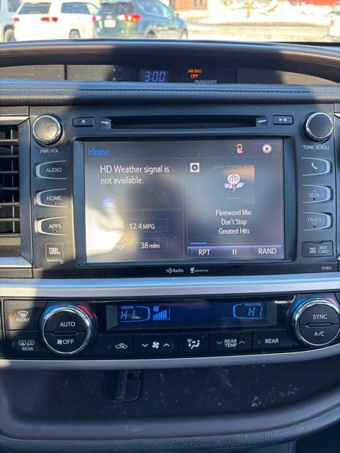 Used 2015 Toyota Highlander Limited Platinum image 25