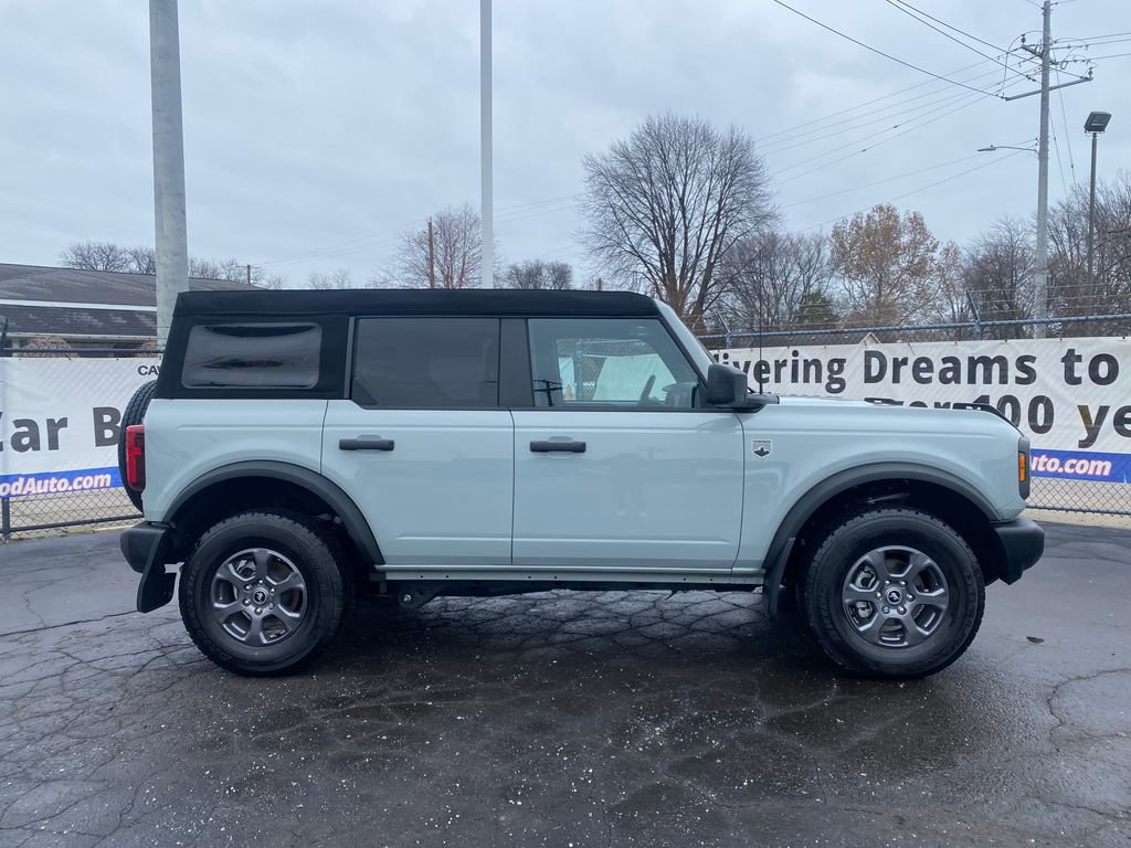 Used 2024 Ford Bronco Big Bend image 2