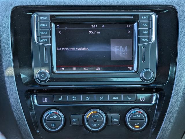 Used 2017 Volkswagen Jetta GLI FWD image 16