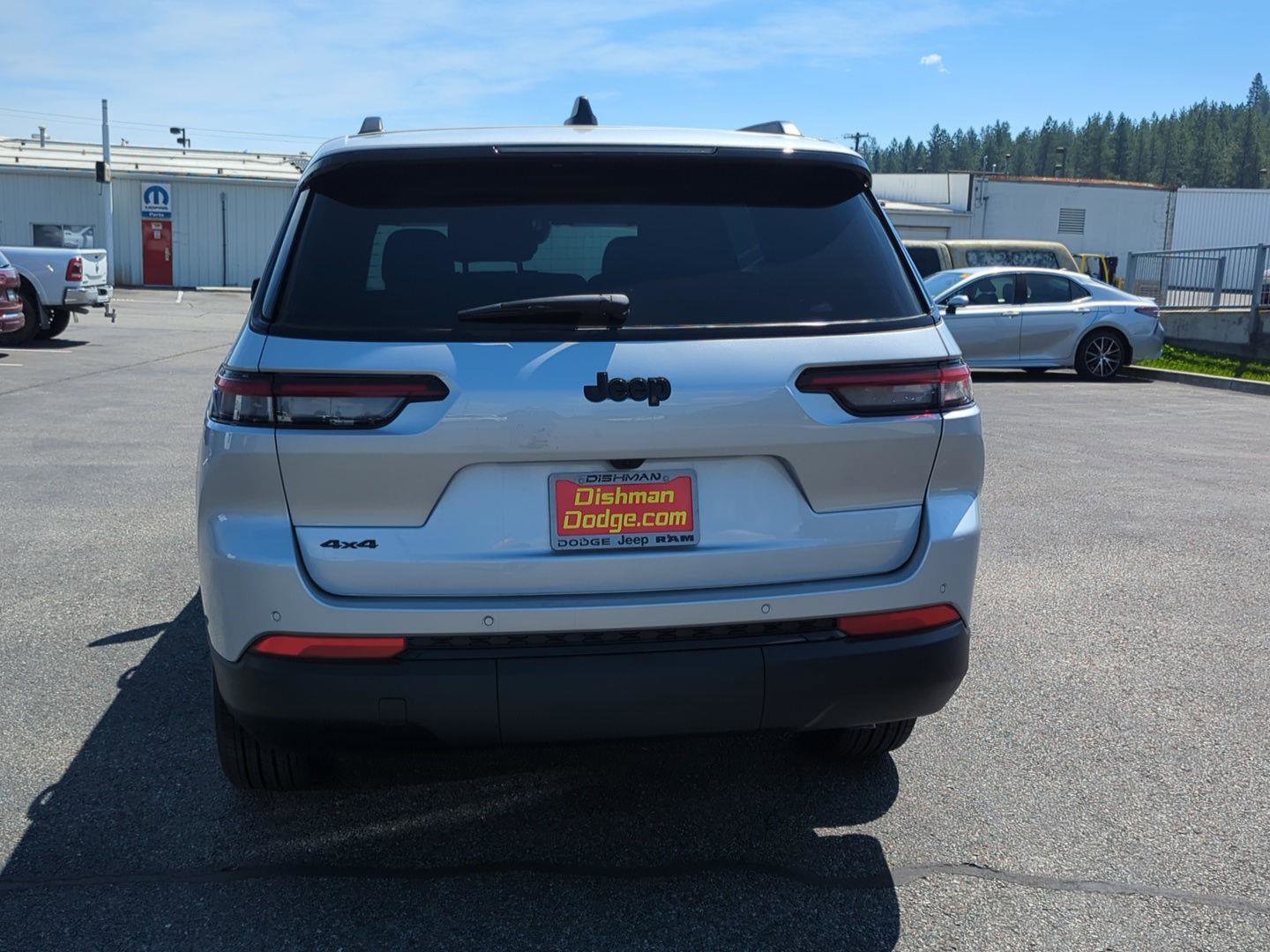 New 2025 Jeep Grand Cherokee L Altitude image 5