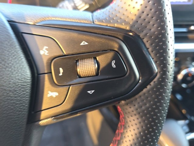 Used 2024 Chevrolet Trax RS w/ Driver Confidence Package image 17