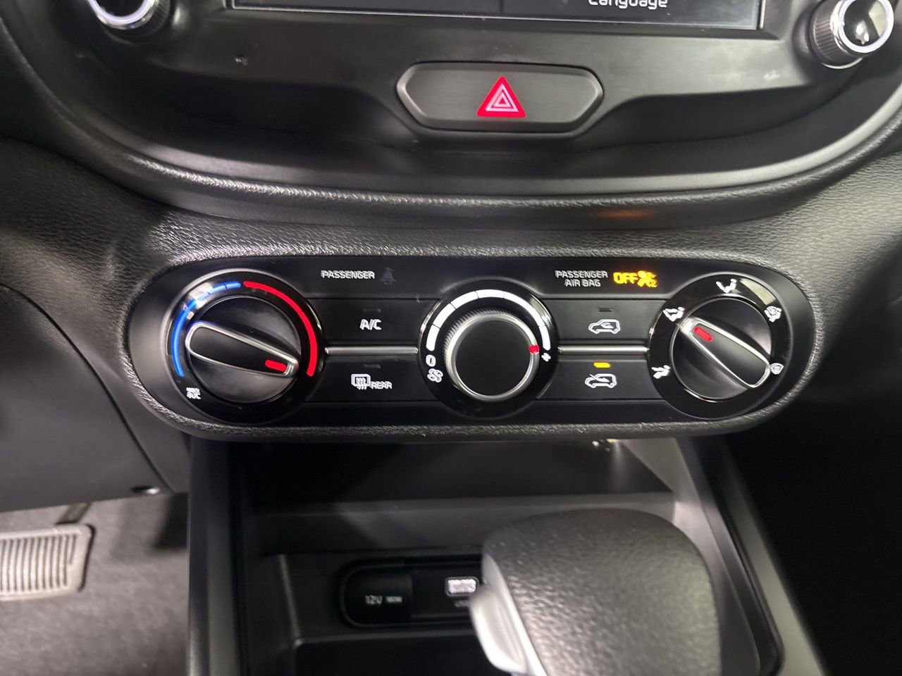 Used 2025 Kia Soul S image 16