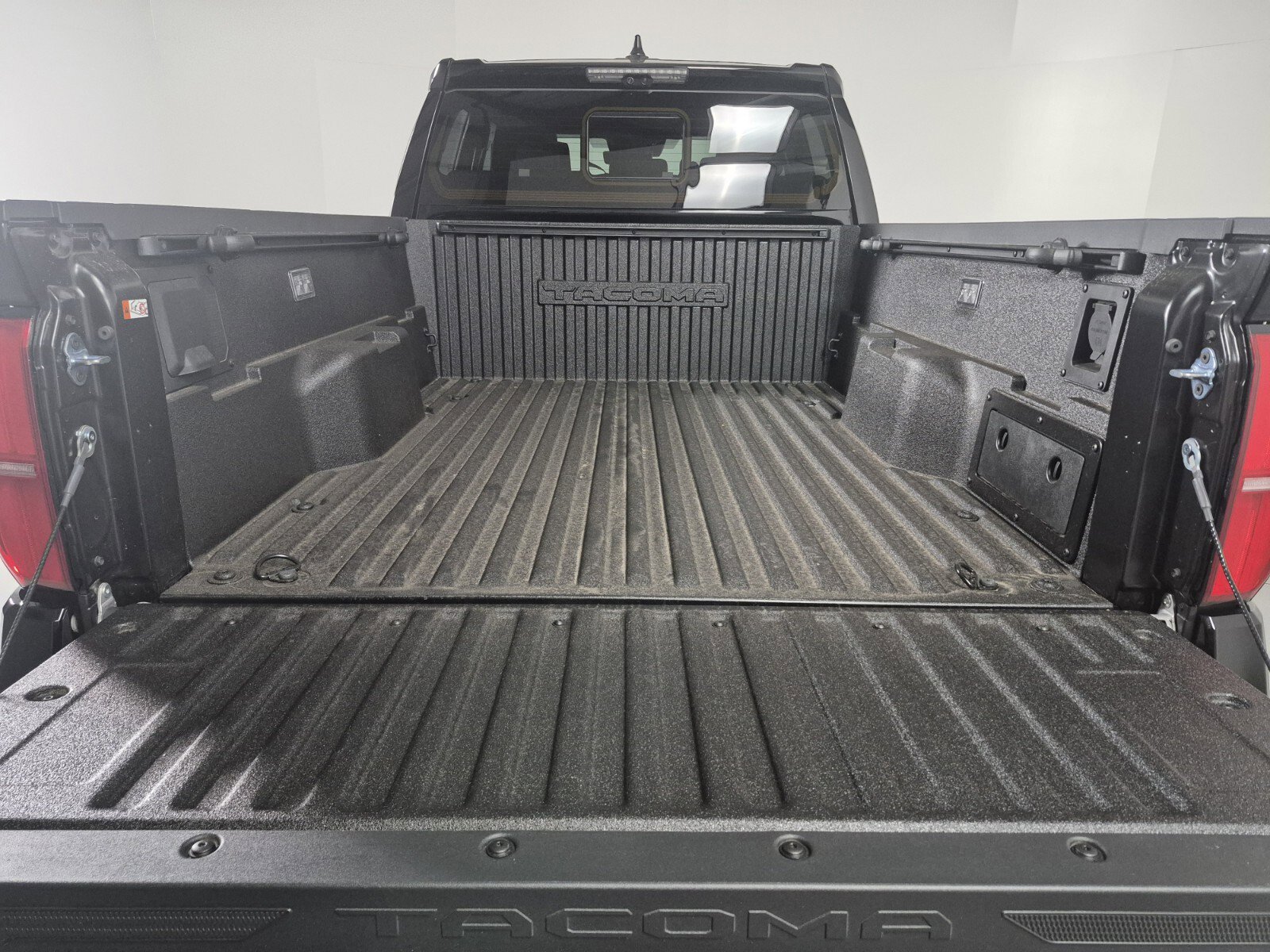 New 2026 Toyota Tacoma SR5 AWD/4WD image 13