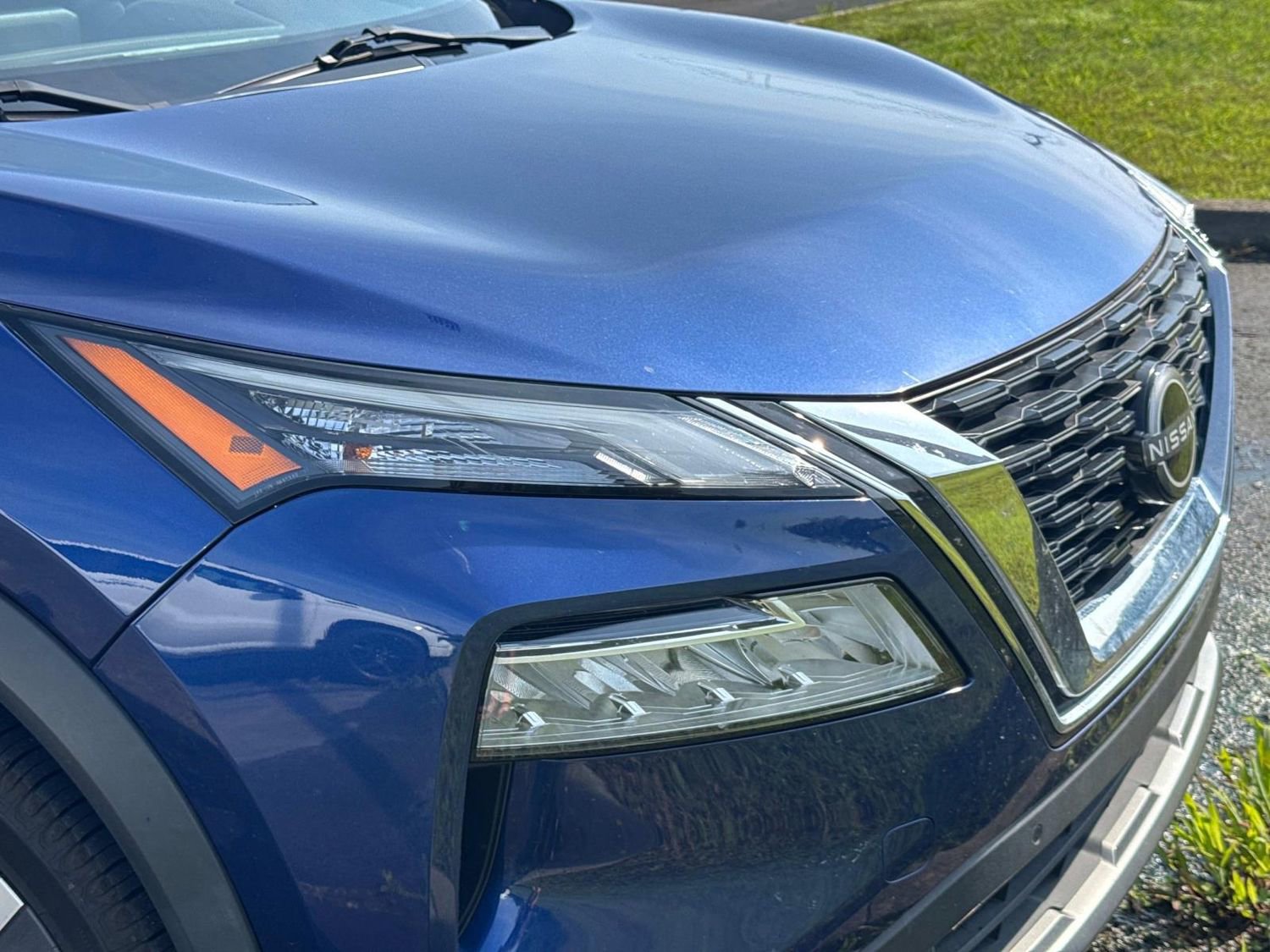 Used 2022 Nissan Rogue SL w/ SL Premium Package FWD image 5