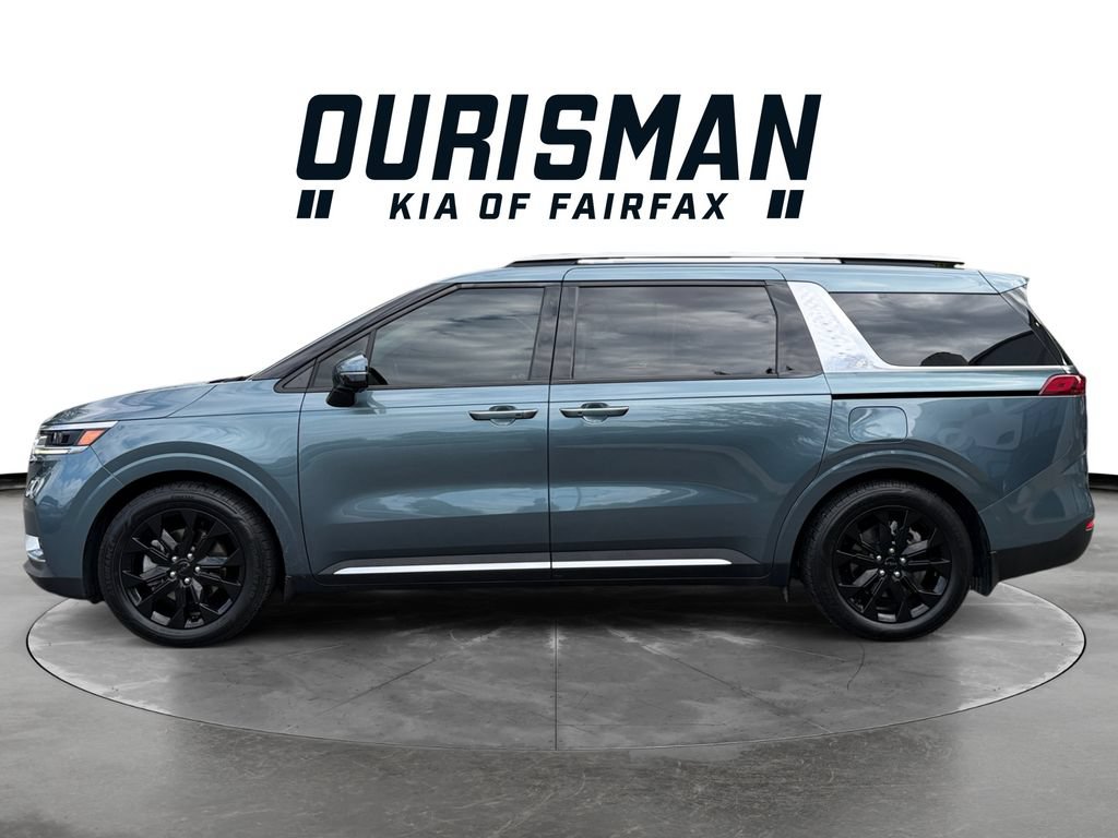 Certified 2022 Kia Carnival SX FWD image 3