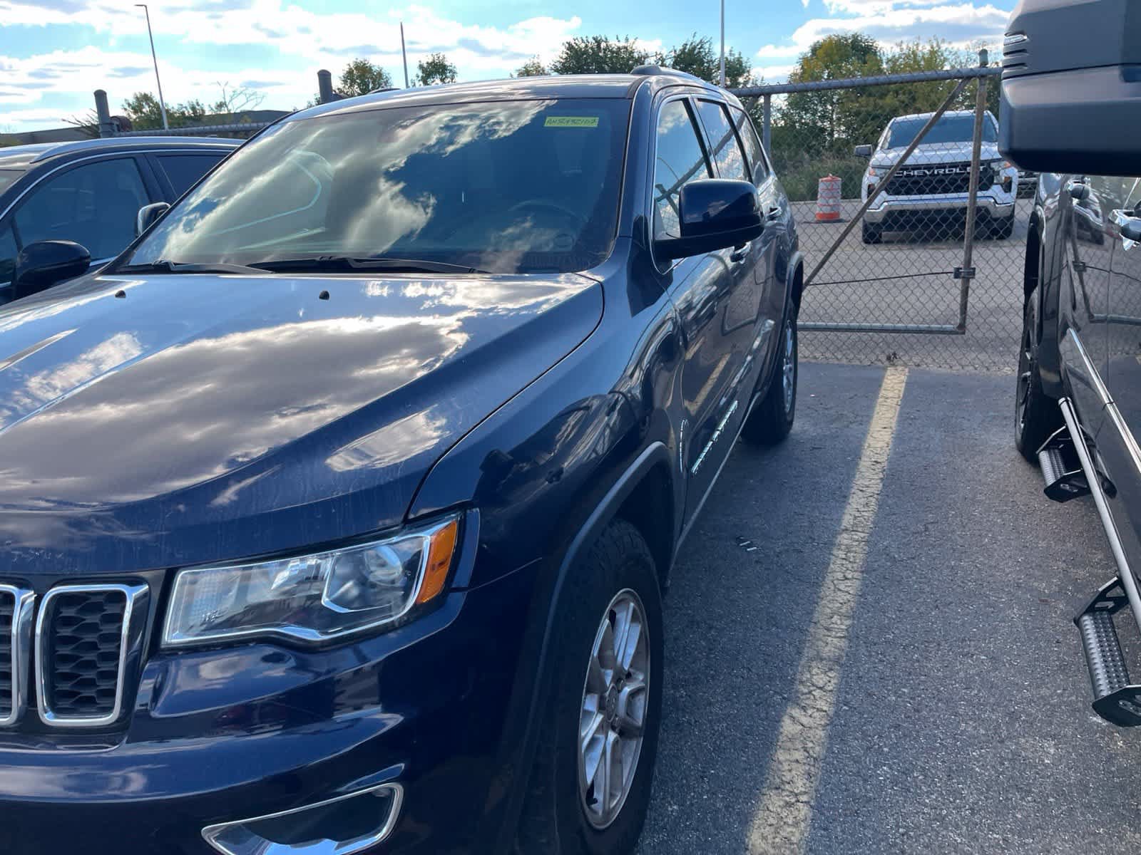 Used 2018 Jeep Grand Cherokee Laredo AWD/4WD image 6
