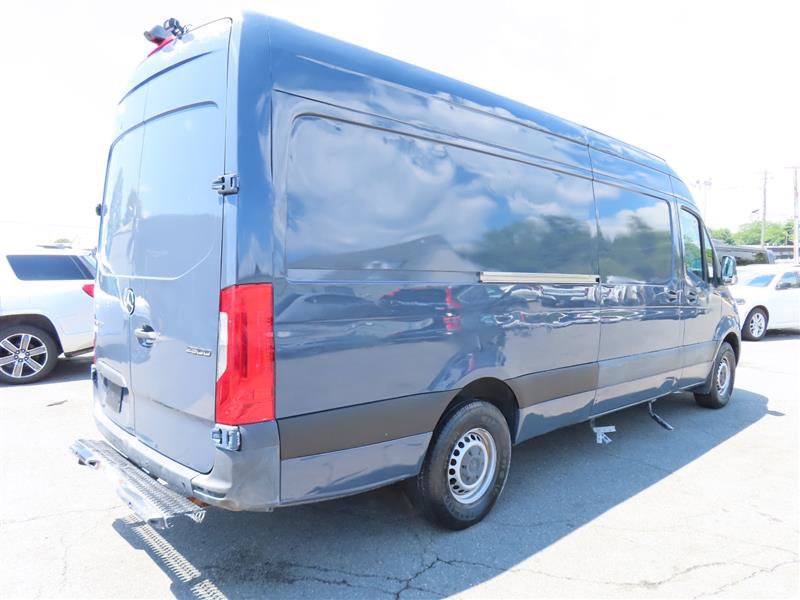 Used 2019 Mercedes-Benz Sprinter 170 image 16