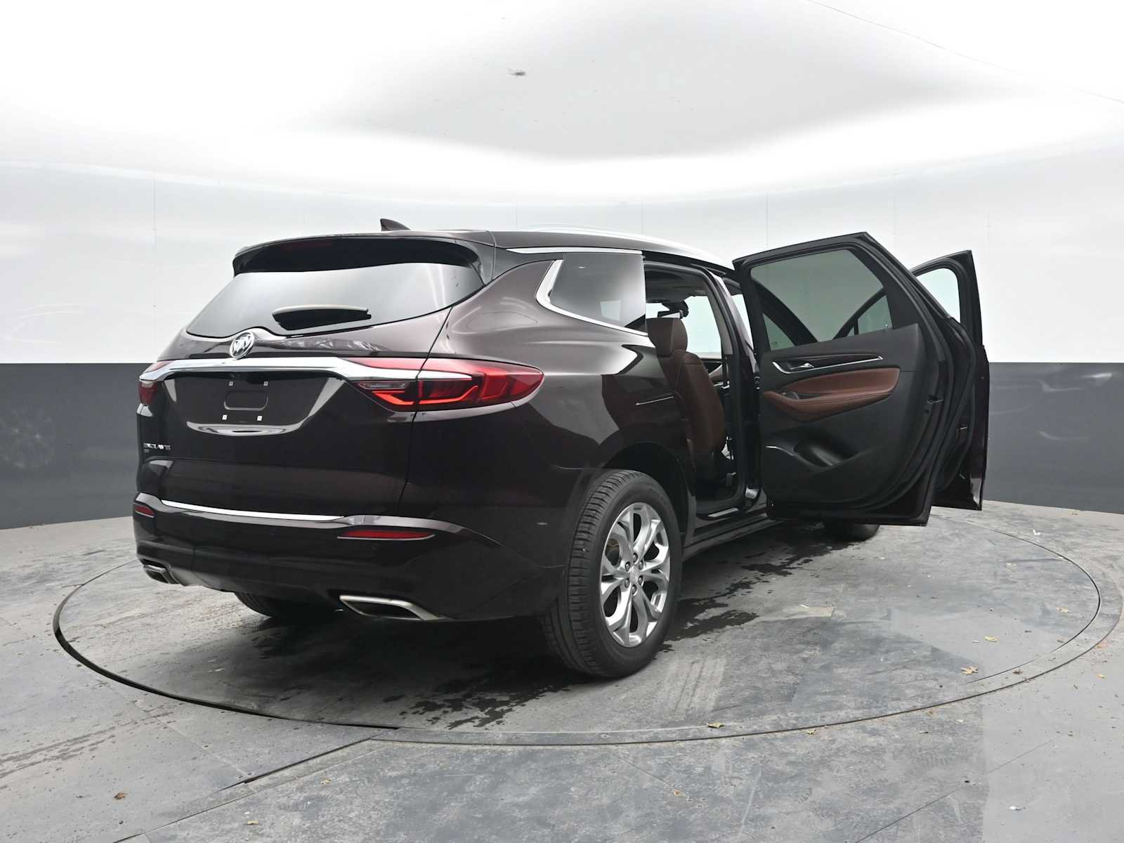 Used 2020 Buick Enclave Avenir w/ Avenir Technology Package AWD/4WD image 58