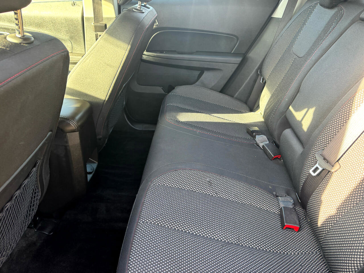 Used 2017 Chevrolet Equinox LS image 35