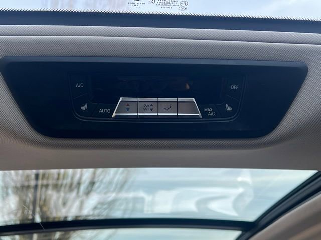 Used 2021 BMW X7 xDrive40i w/ Premium Package image 14