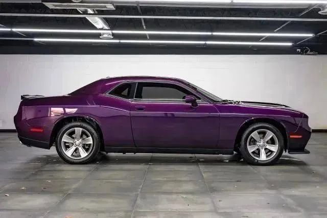 Used 2020 Dodge Challenger SXT image 9