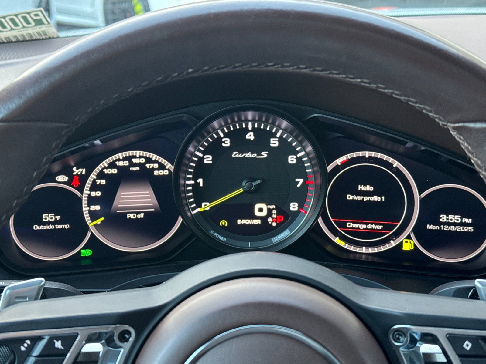 Used 2021 Porsche Cayenne Turbo S image 25