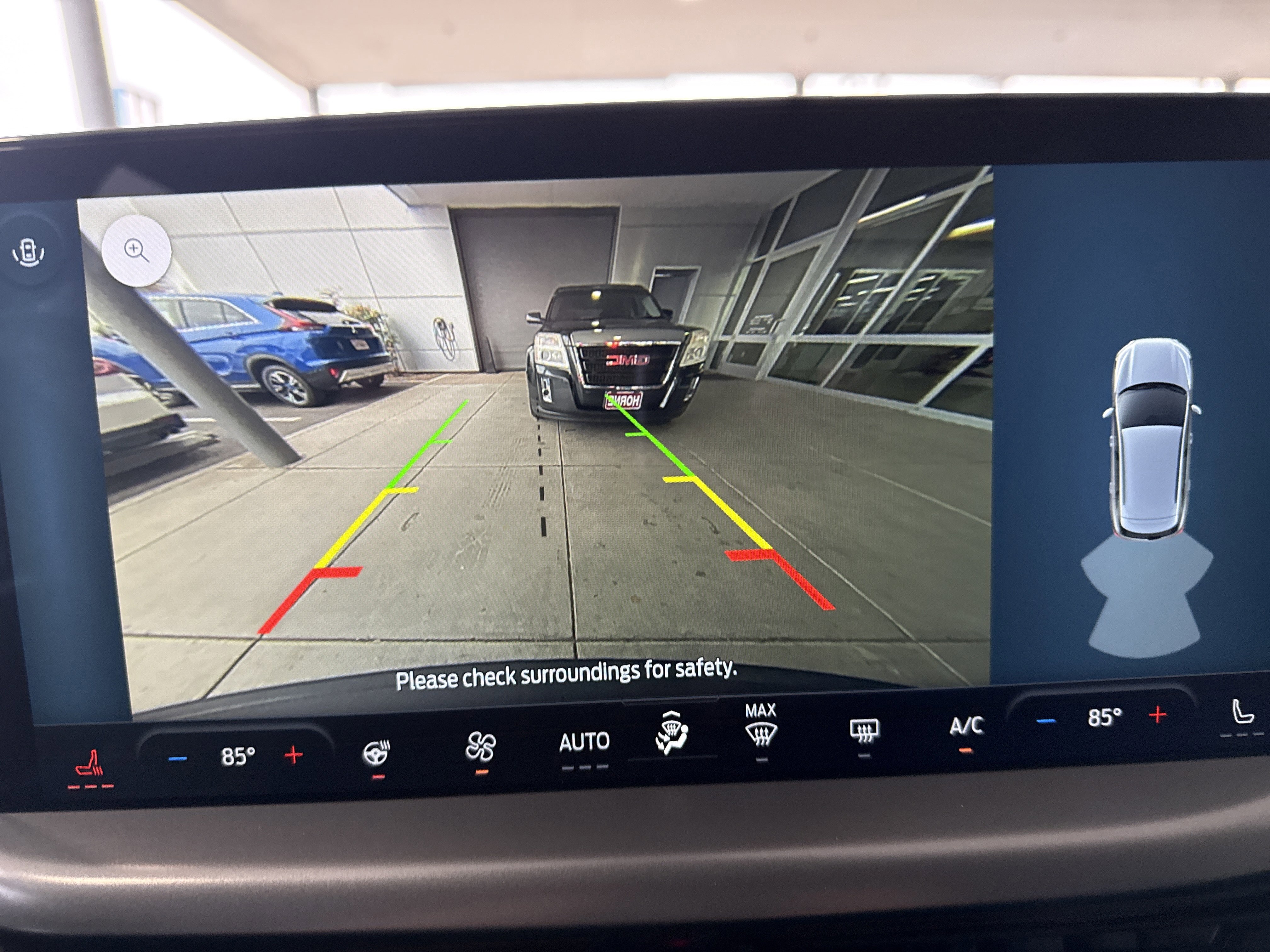 Used 2024 Ford Escape SE image 33