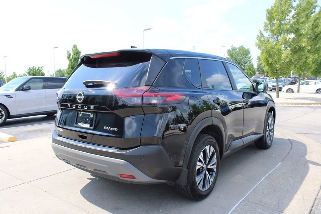 Used 2023 Nissan Rogue SV image 7