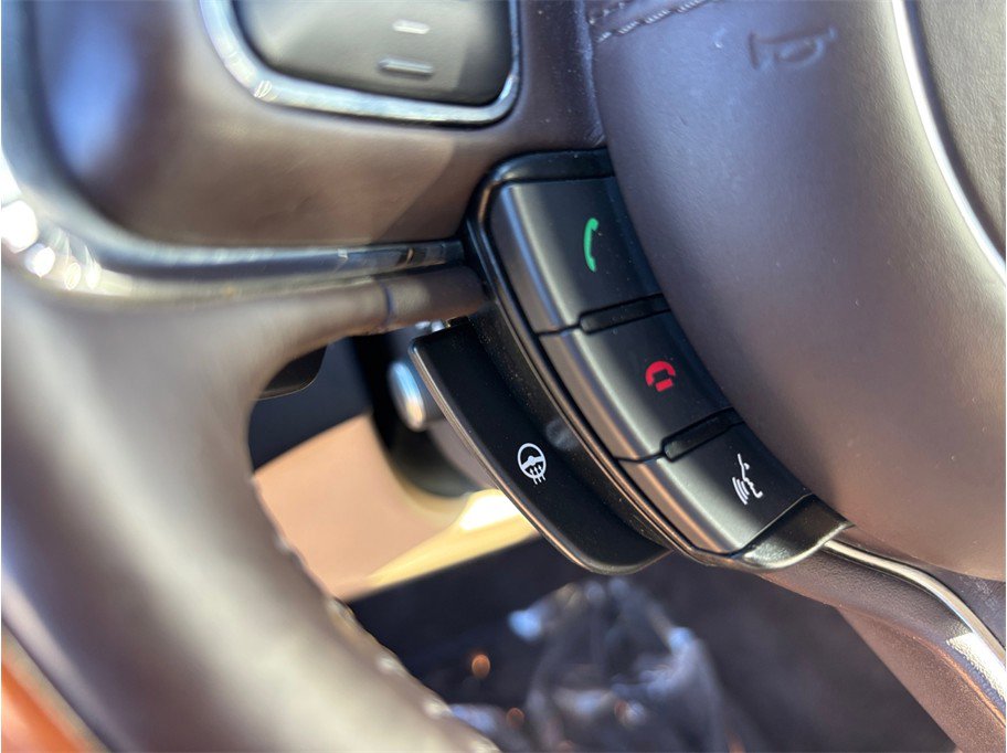 Used 2017 Jaguar XJ R-Sport image 34