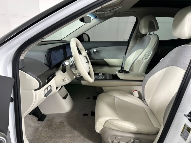 Used 2025 Genesis GV60 Advanced image 11