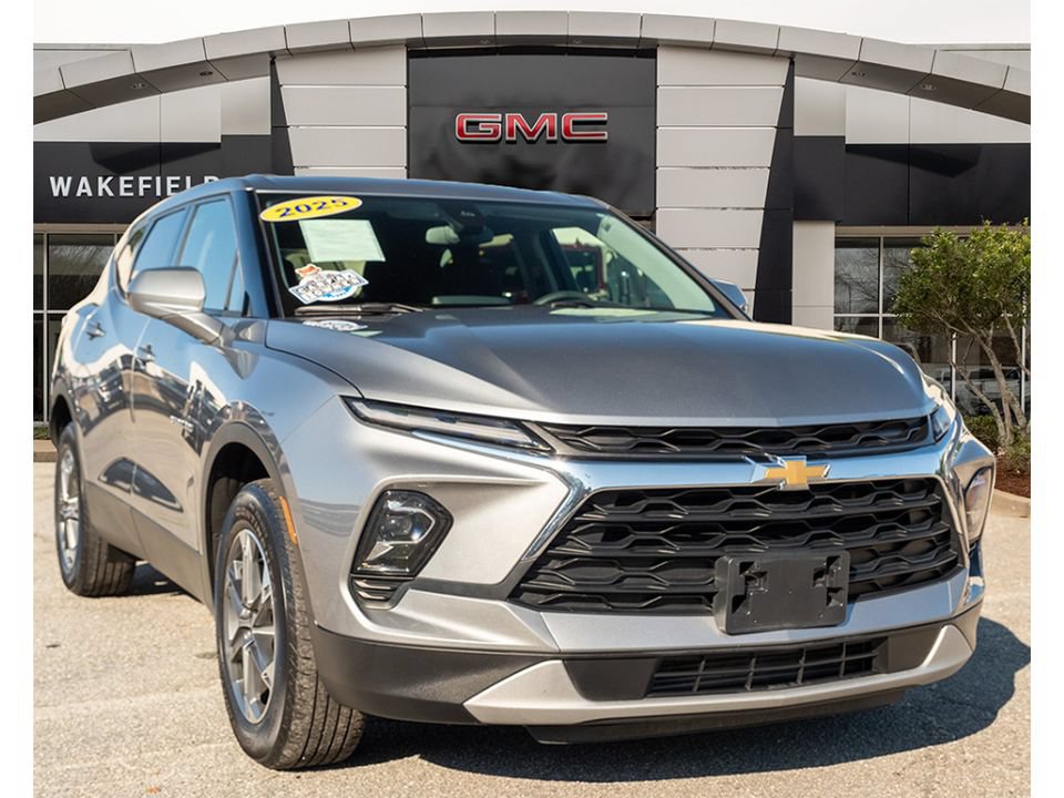 Used 2025 Chevrolet Blazer LT AWD/4WD image 1