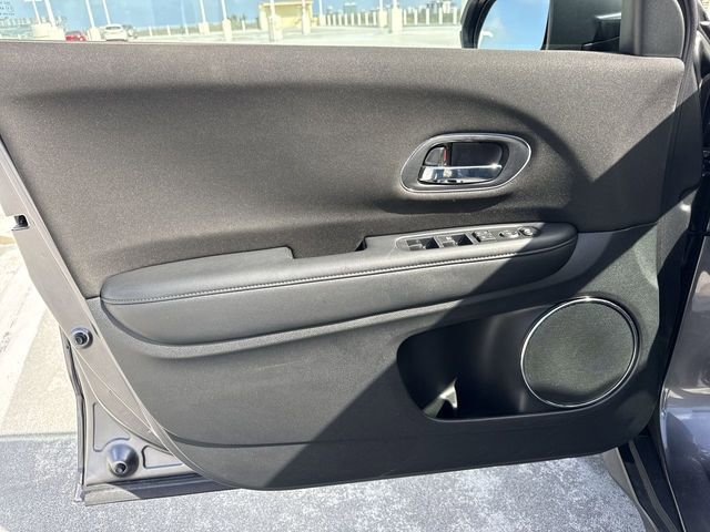 Used 2018 Honda HR-V EX image 13