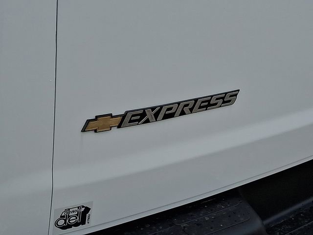 New 2025 Chevrolet Express 3500 LS image 17