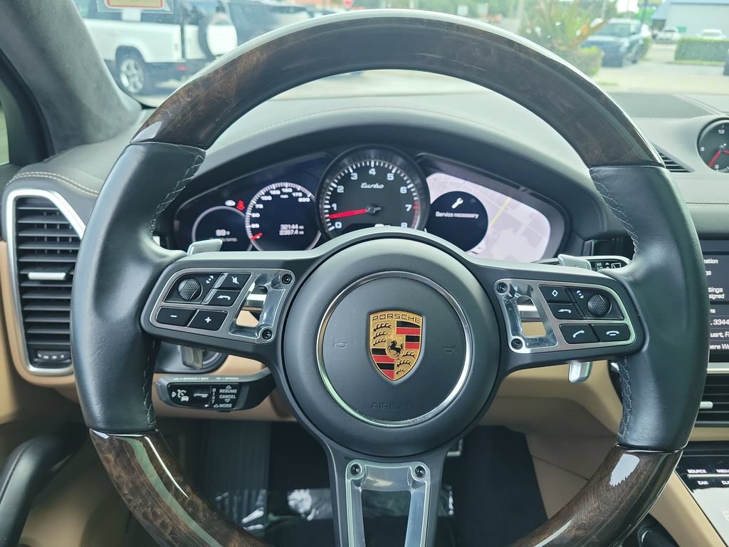 Used 2019 Porsche Cayenne Turbo AWD/4WD image 30