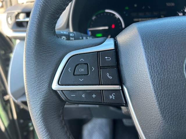 Used 2025 Toyota Sienna XLE image 20