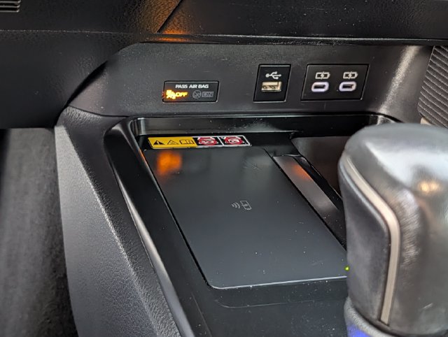 Used 2025 Toyota Camry SE FWD image 17