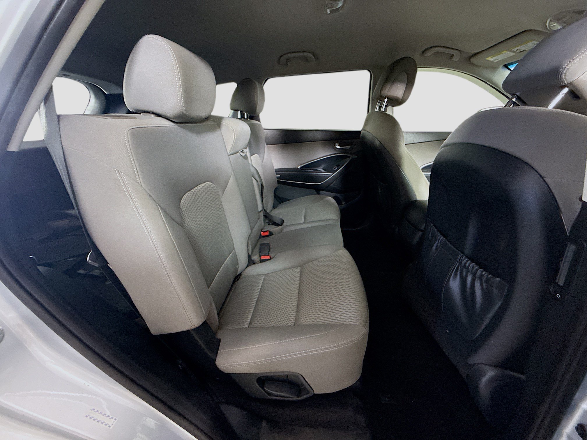 Used 2018 Hyundai Santa Fe SE FWD image 26