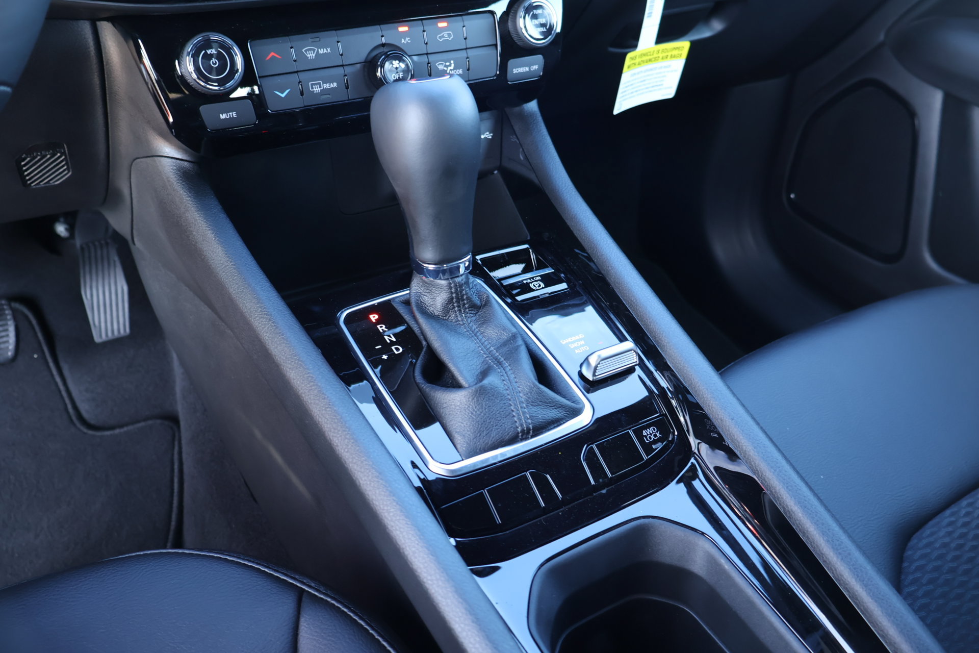 New 2026 Jeep Compass Latitude AWD/4WD image 8
