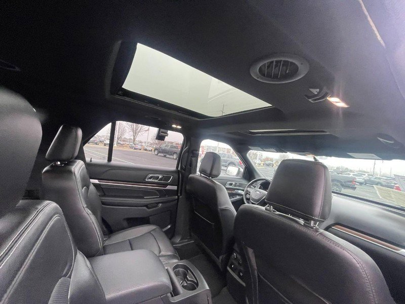 Used 2019 Ford Explorer Limited image 13