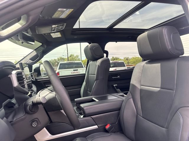 Used 2025 Toyota Tundra Platinum AWD/4WD image 11