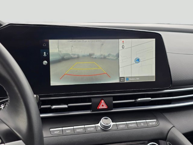 Used 2025 Hyundai Elantra SEL FWD image 23